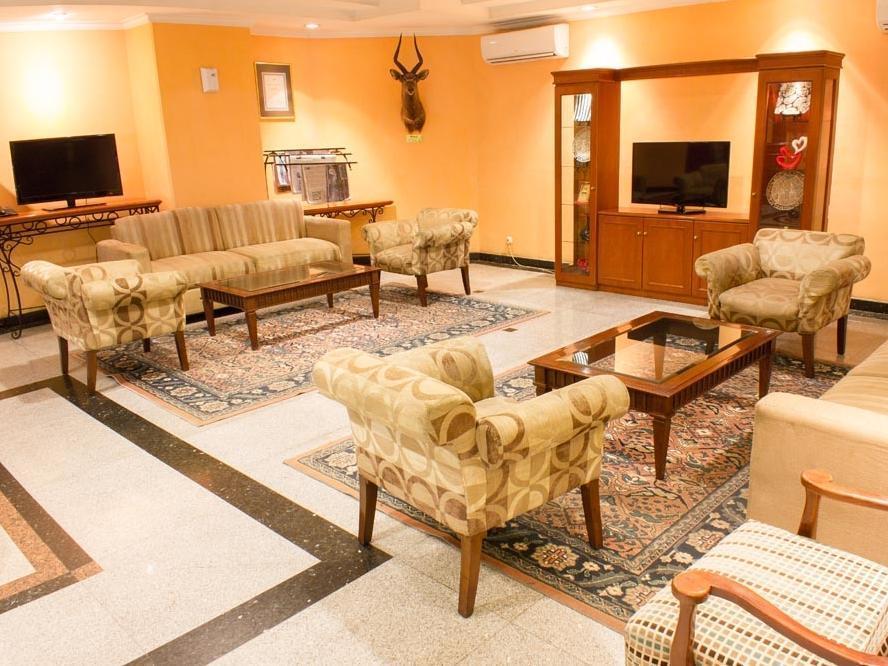 Travellers Suites Serviced Apartments Medan Exterior photo