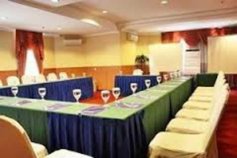 Travellers Suites Serviced Apartments Medan Exterior photo