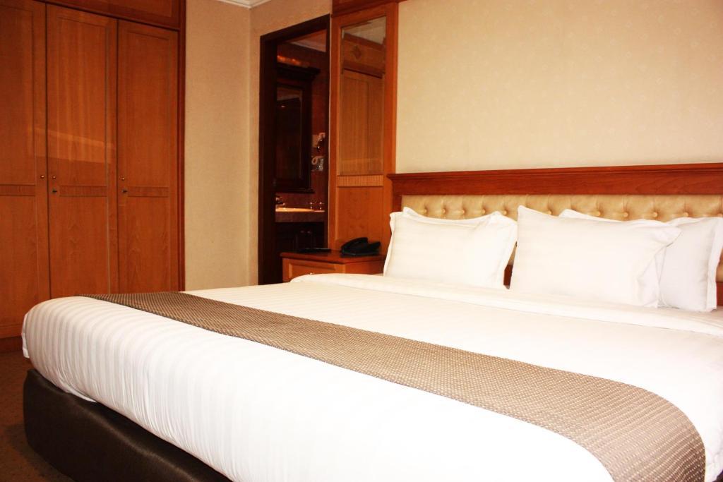 Travellers Suites Serviced Apartments Medan Room photo