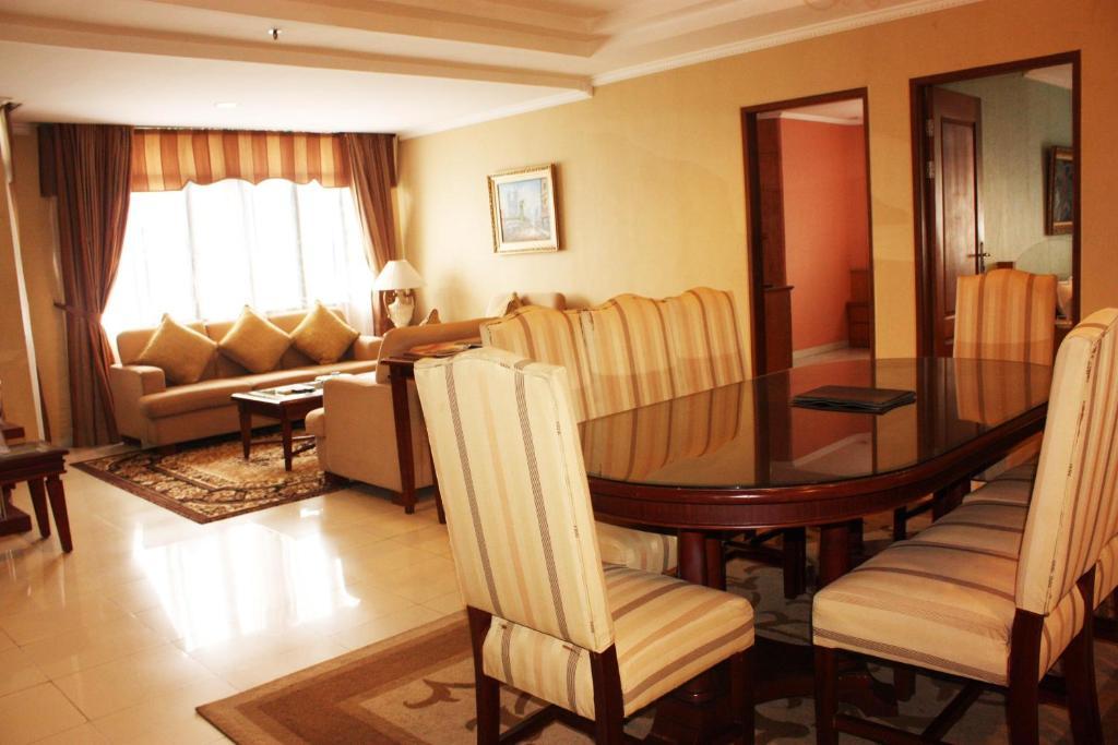 Travellers Suites Serviced Apartments Medan Exterior photo