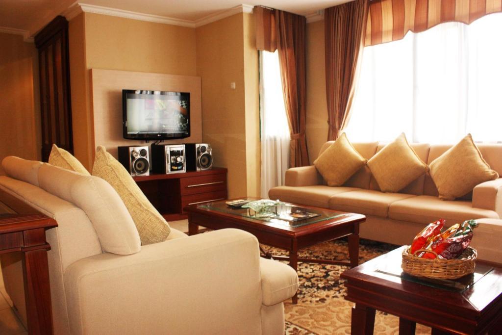 Travellers Suites Serviced Apartments Medan Exterior photo